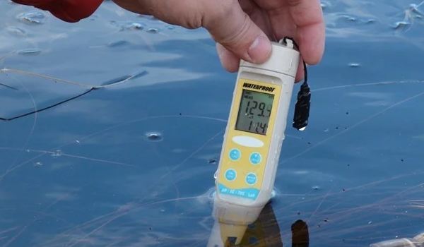 اندازه گیری ph آب با دستگاه
